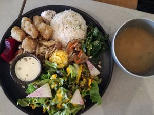 Serving with soup! Good price! at Mumokuteki in Osaka