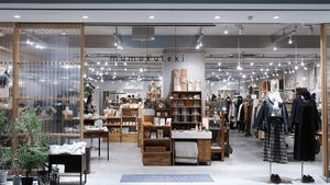 Store front at Mumokuteki in Osaka