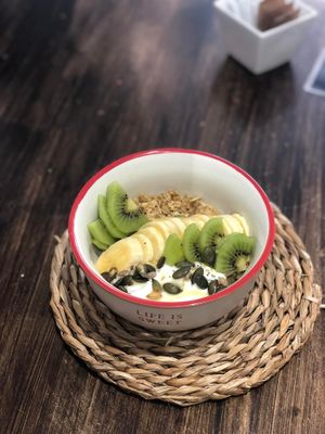 Vegan Granola bowl with greek yoghurt, fruit and agave sirup at Calma Cafe in Gran Canaria