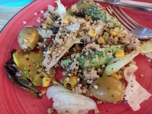 Quinoa salad at La Divina Comedia in Valencia