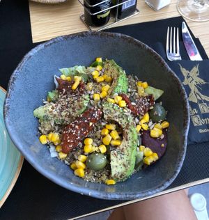 Quinoa salad at La Divina Comedia in Valencia