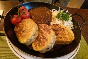 Veganer Schweinebraten at Bierosophie in Vienna