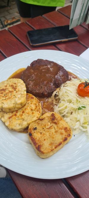 Schweinsbraten at Bierosophie in Vienna