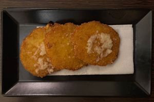 vegan Erdäpfelpuffer (potato pancakes) at Bierosophie in Vienna