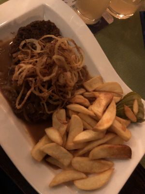 vegan Zwiebelrostbraten at Bierosophie in Vienna