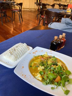 Tofu curry at Le Bistrot Viet in Santiago