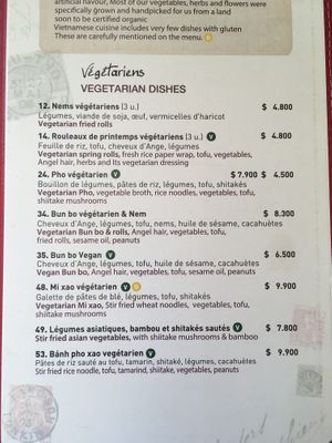Menu at Le Bistrot Viet in Santiago