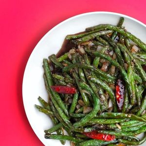 Szechuan Green Beans 🌶

Spicy green beans cooked in a tasty vegan sauce at Tso Chinese Takeout & Delivery - Cherrywood in Austin
