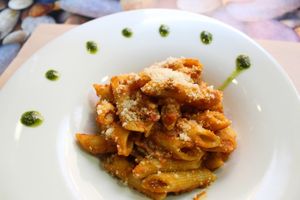 Pasta carbonara at Lúcuma VZLA in Barcelona