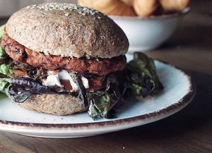 Burger veg at Lúcuma VZLA in Barcelona