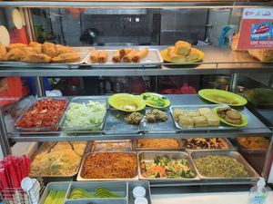 Fried mee hoon., fried noodle and Maggie available at Ming Xiang 茗香 in West Singapore