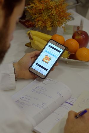 Online personalized menus. Servicio de menús online, muy cómodo desde el movil.  at Somos Pura Fibra in Coslada