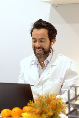 Online sessions. Consulta a través de internet. at Somos Pura Fibra in Coslada