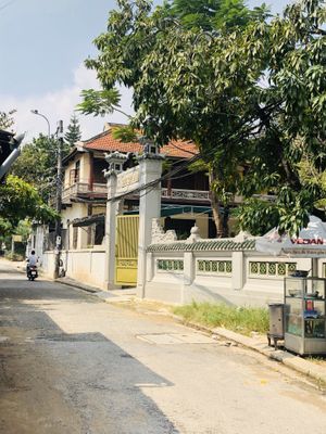 Temple opposite the banh mi cart at Banh Mi Cart in Hue
