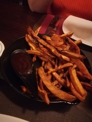 Patate Dolci at Murphy's Law Pub in Naples