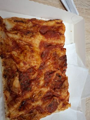 Pizza marinara is vegan at MXP - Briciole Bar - T1 in Orio Al Serio