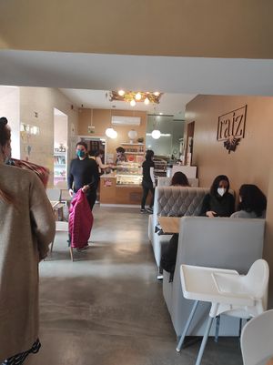 Inside at Raiz in Aveiro