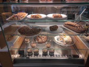 Cakes at Raiz in Aveiro