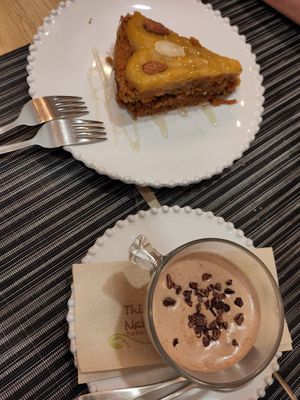 Carrot cake and peanut chocolate mousse at Raiz in Aveiro