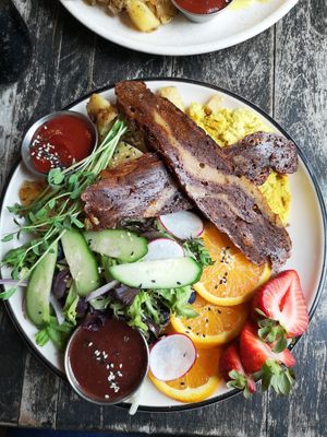  at Revelstoke in Peterborough