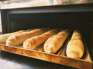 Baguette recién horneado  at Beth Lehem Vegano Panadería y Pastelería in Bogota