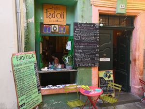La façade du restaurant at IZAKAYAN by WA-FOU in Arles