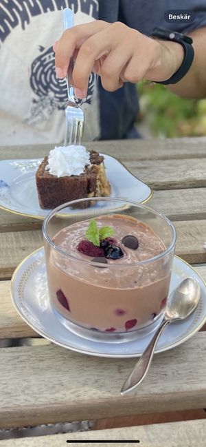 Chocolate mousse and banana bread  at Hey Lucie! in Uppsala