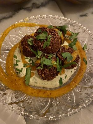 Falafel at HUMM Restaurant in Antwerpen