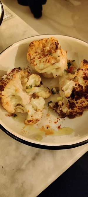 Roasted cauliflower at HUMM Restaurant in Antwerpen