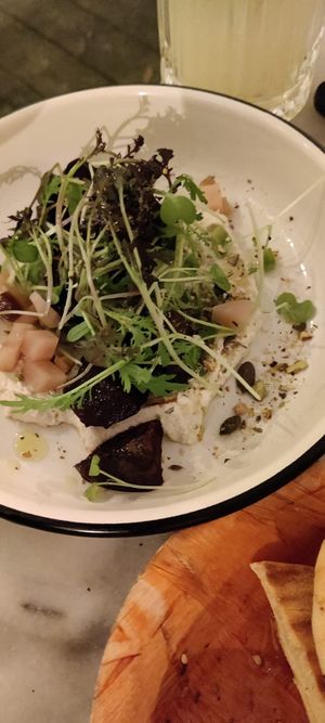 Beet dish at HUMM Restaurant in Antwerpen