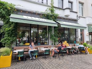 Terrace at street at HUMM Restaurant in Antwerpen