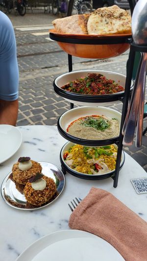  at HUMM Restaurant in Antwerpen