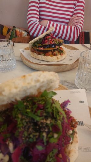 Sabish at HUMM Restaurant in Antwerpen