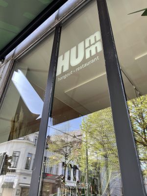   at HUMM Restaurant in Antwerpen