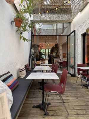   at HUMM Restaurant in Antwerpen