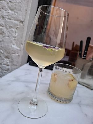 Kombucha and Gingerbeer at HUMM Restaurant in Antwerpen