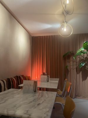   at HUMM Restaurant in Antwerpen