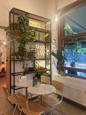   at HUMM Restaurant in Antwerpen