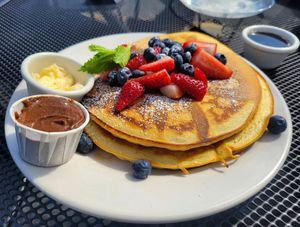  at Manna Kitchen in Lisle