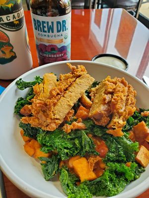  at Manna Kitchen in Lisle