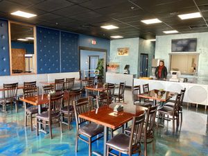 Friendly people at Manna Kitchen in Lisle