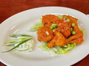 Cauliflower Buffalo Wings at Manna Kitchen in Lisle