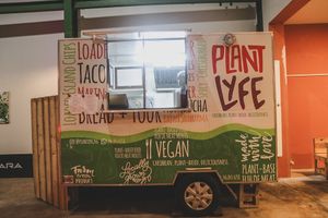 food truck at Plant Lyfe in Saint Peter