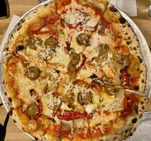 vegan pizza with tofurky sausage  at Pizzeria DeVille in Libertyville