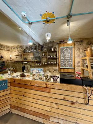 Counter  at Kawon once upon a time in Madaba