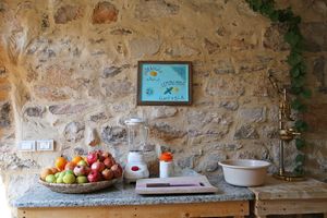 juice bar at Kawon once upon a time in Madaba