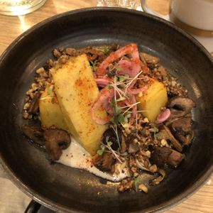 Polenta et champignons   at the friendly kitchen in Paris