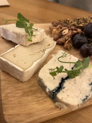 Believe or not, this cheeses are vegan  at the friendly kitchen in Paris