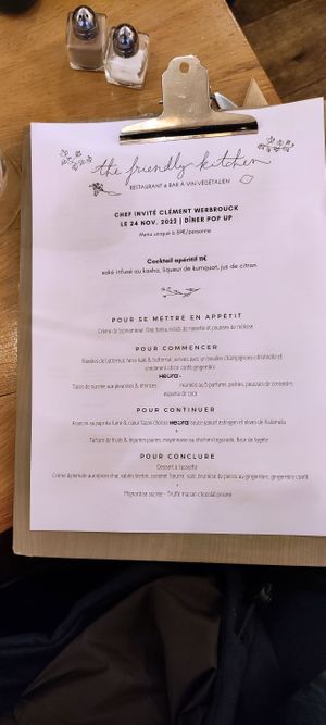 Special diner : Menu at the friendly kitchen in Paris