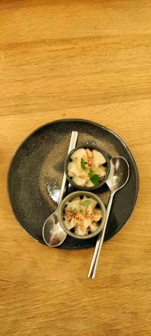 Special diner : Creme de topinambour, feve de tonka, éclats de noissettes et pousses de mélisse at the friendly kitchen in Paris